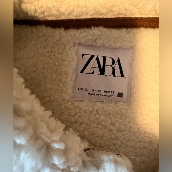 Zara Women’s Faux Shearling-Lined Jacket - Picture 2 of 5